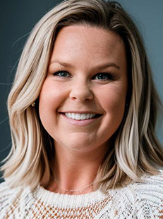 Candice Wilmuth